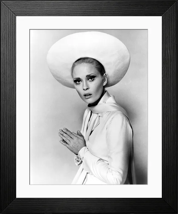 Framed Print : FAYE DUNAWAY, portrait c. 1960s
