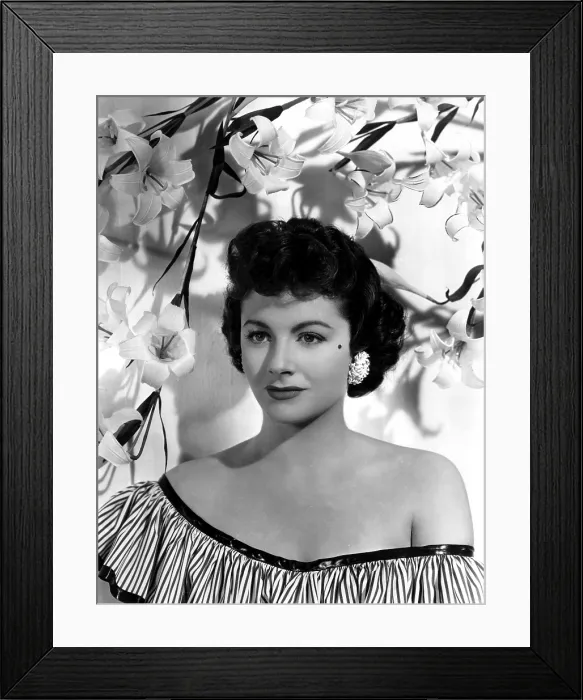 Framed Print : Margaret Lockwood, ca. late 1940s