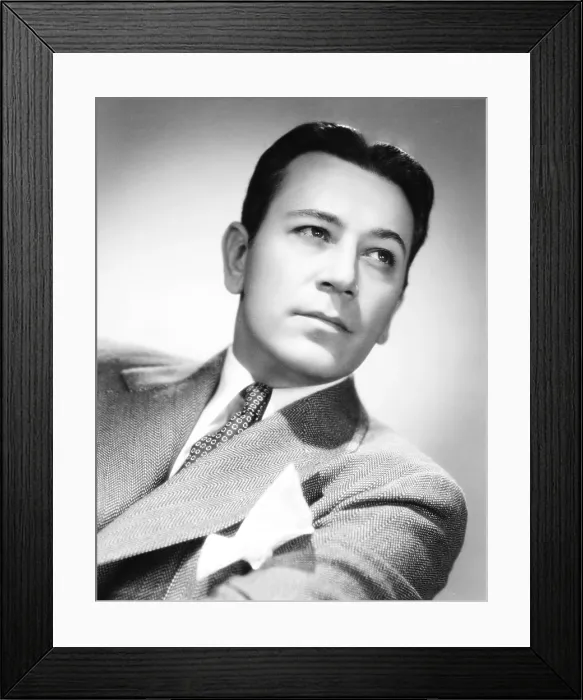 Framed Print : George Raft, 1943 Framed Print : George Raft, 1943