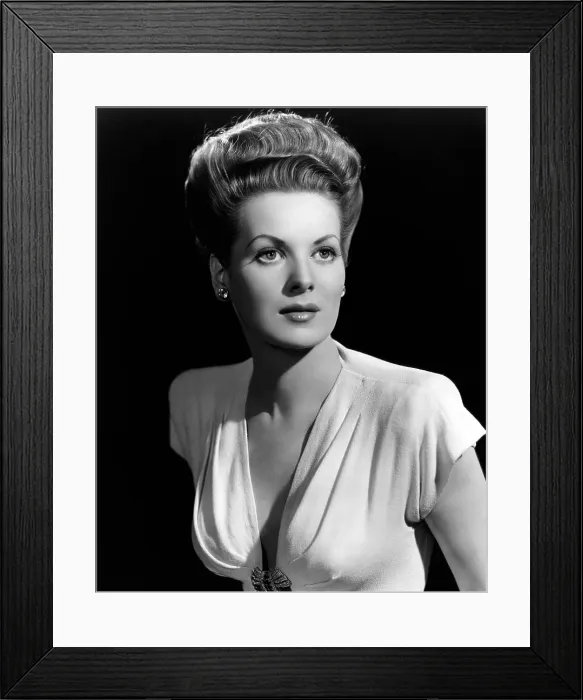 Framed Print : MAUREEN O'HARA, 2 / 17 / 46