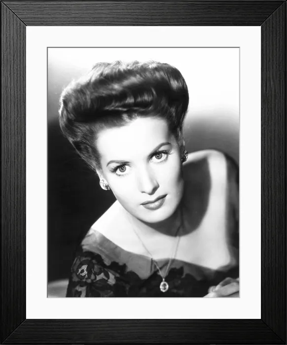 Framed Print : Maureen O'Hara, 1941 Framed Print : Maureen O'Hara, 1941