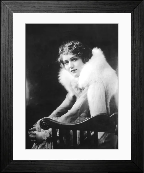 Framed Print : MARY PICKFORD, 1918 Framed Print : MARY PICKFORD, 1918