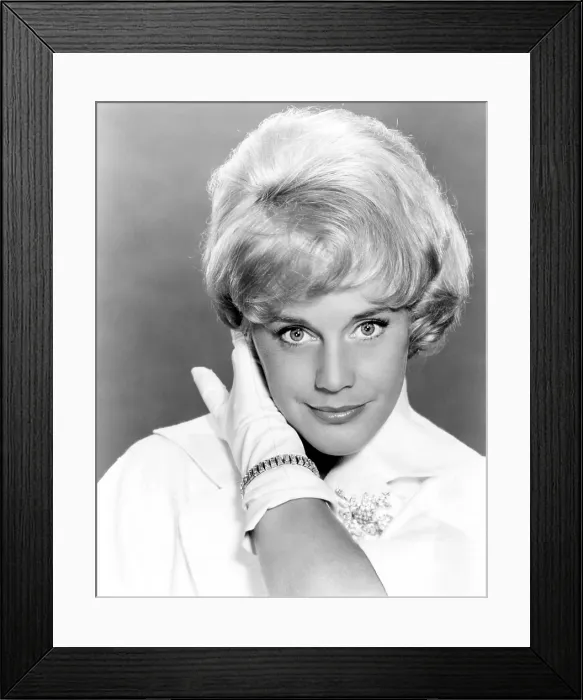 Framed Print : Maria Schell, 1960 Framed Print : Maria Schell, 1960