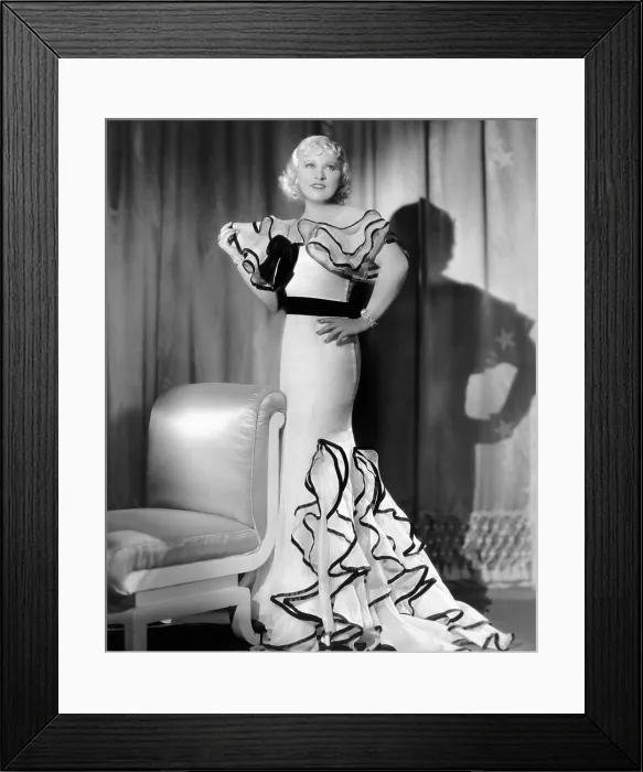 Framed Print : MAE WEST, 1935
