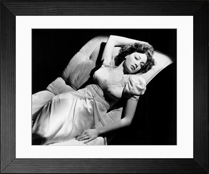 Framed Print : Marie Windsor, ca. mid-1940s Framed Print : Marie Windsor, ca. mid-1940s