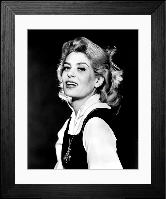 Framed Print : Melina Mercouri, 1961 Framed Print : Melina Mercouri, 1961