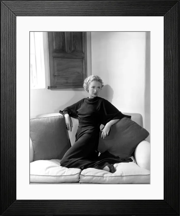 Framed Print : Miriam Hopkins at her Beverly Hills home, 1934 Framed Print : Miriam Hopkins at her Beverly Hills home, 1934