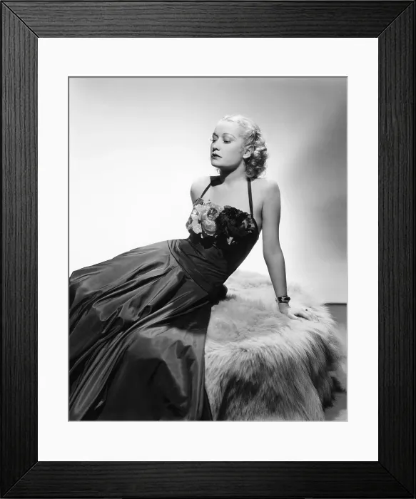 Framed Print : Miriam Hopkins, 1940 Framed Print : Miriam Hopkins, 1940