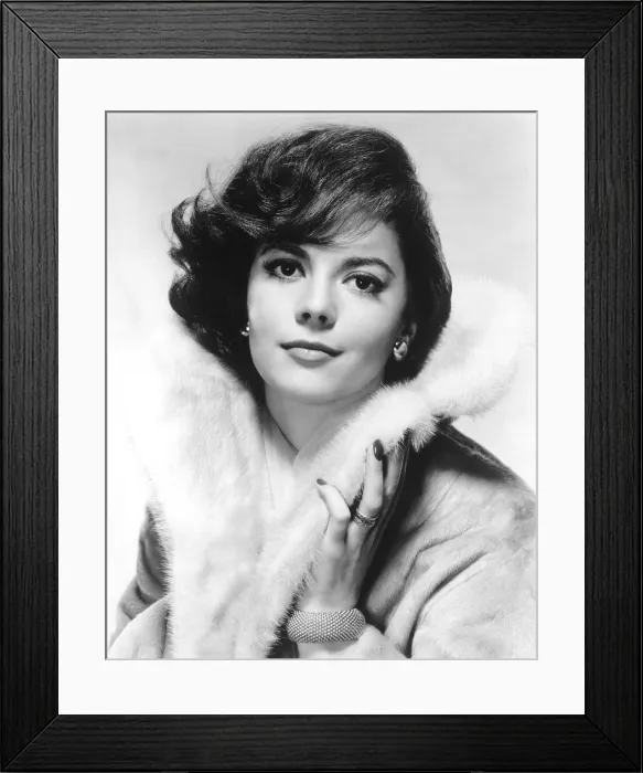 Framed Print : NATALIE WOOD, 1960s Framed Print : NATALIE WOOD, 1960s