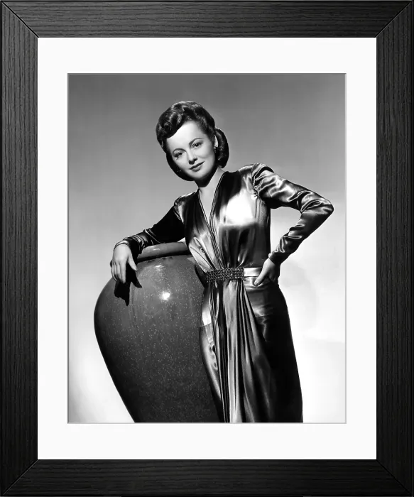Framed Print : OLIVIA DE HAVILLAND, Warner Brothers, 10 / 9 / 42