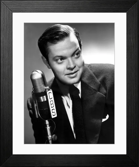 Framed Print : CBS MURCURY SUMMER THEATER, Orson Welles publicity photo, 1946