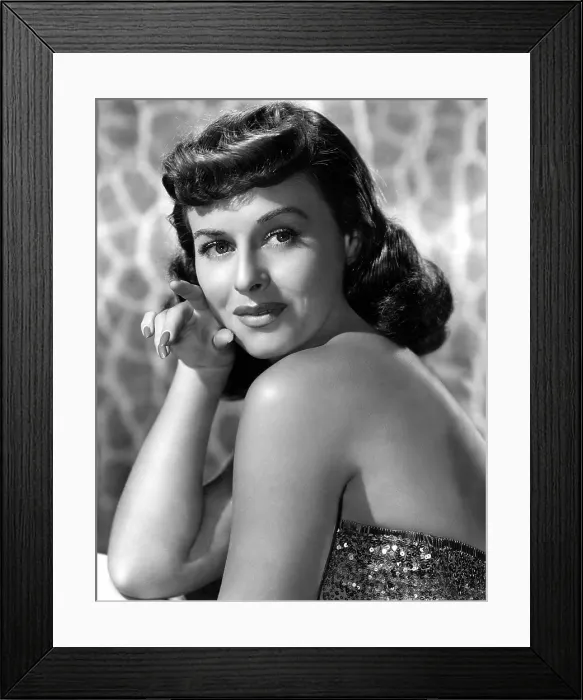 Framed Print : PAULETTE GODDARD, MGM, 1939 [photograph by Clarence Bull]