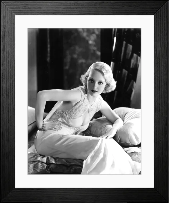 Framed Print : BETTE DAVIS Framed Print : BETTE DAVIS
