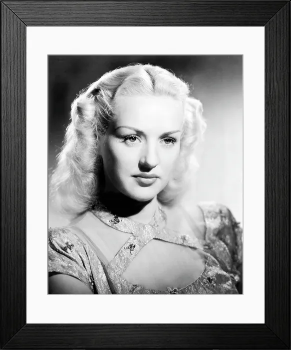 Framed Print : BETTY GRABLE, 1947