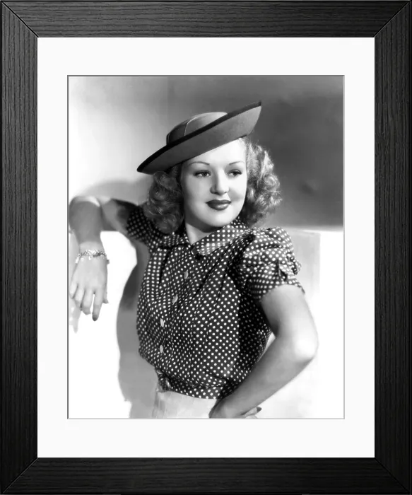 Framed Print : BETTY GRABLE, Paramount Pictures, late 1930s
