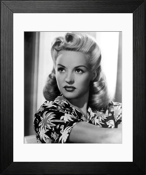 Framed Print : BETTY GRABLE, 20th Century-Fox, 1940s
