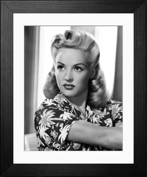 Framed Print : Betty Grable, ca. early 1940s Framed Print : Betty Grable, ca. early 1940s