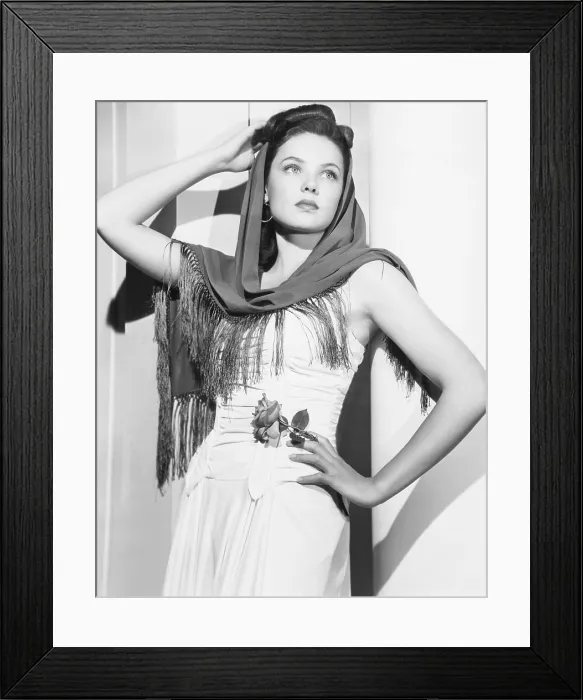 Framed Print : Gene Tierney, early 1940s Framed Print : Gene Tierney, early 1940s