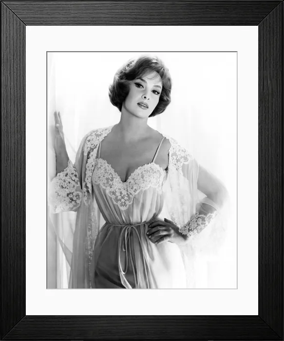 Framed Print : Gina Lollobrigida, 1961 Framed Print : Gina Lollobrigida, 1961