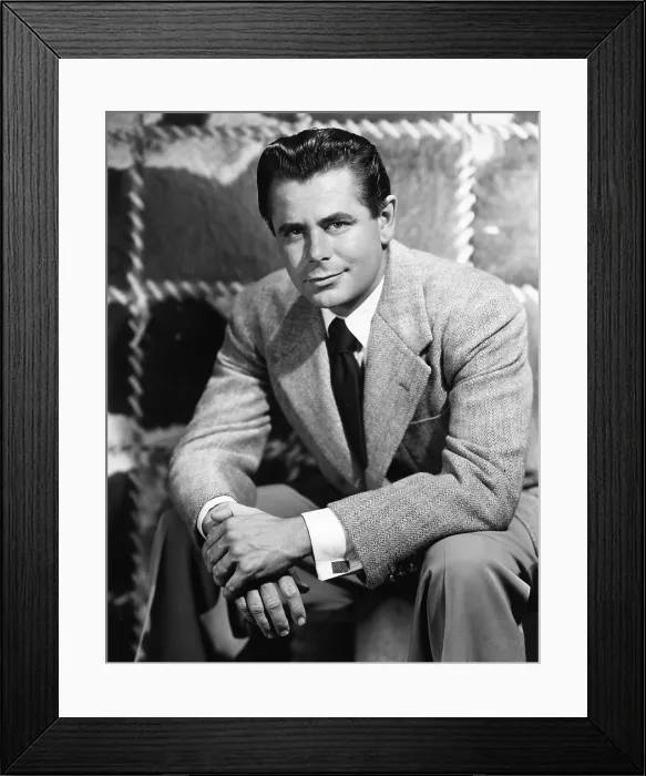 Framed Print : GLENN FORD, Paramount Pictures, 1950 Framed Print : GLENN FORD, Paramount Pictures, 1950