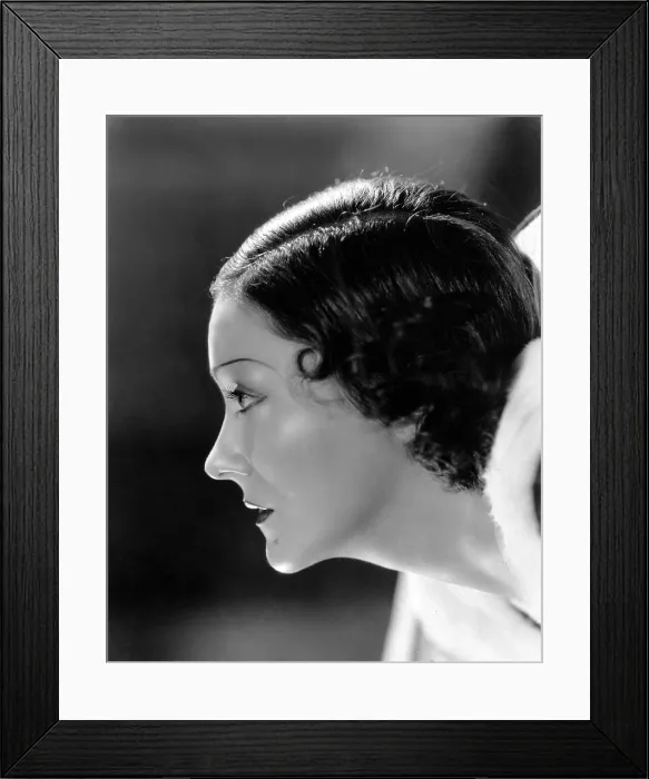 Framed Print : Gloria Swanson, c. 1934. Photo by Clarence Sinclair Bull Framed Print : Gloria Swanson, c. 1934. Photo by Clarence Sinclair Bull