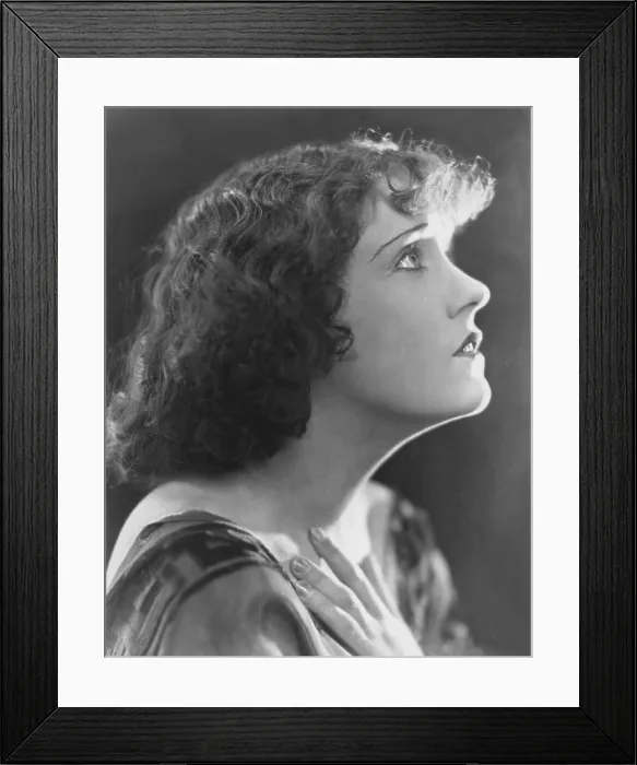 Framed Print : Gloria Swanson, ca. 1919