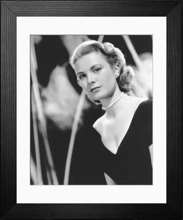 Framed Print : Grace Kelly, Paramount portrait, circa 1956 Framed Print : Grace Kelly, Paramount portrait, circa 1956