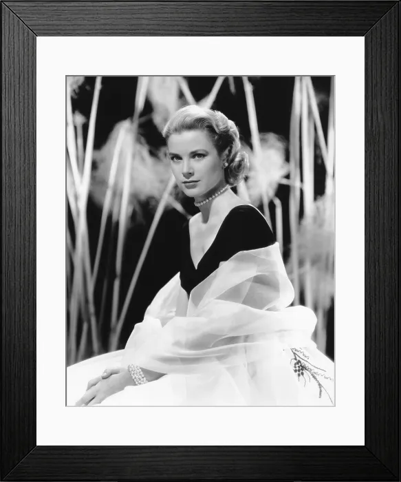 Framed Print : Grace Kelly, Paramount portrait, circa 1956 Framed Print : Grace Kelly, Paramount portrait, circa 1956