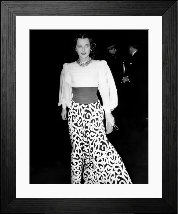 Framed Print : Hedy Lamarr, at the premiere of THEY SHALL HAVE MUSIC, August 1939
