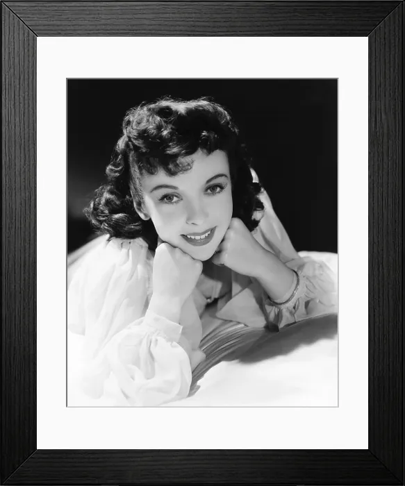 Framed Print : Ida Lupino, Warner Bros. portrait, circa 1941 Framed Print : Ida Lupino, Warner Bros. portrait, circa 1941