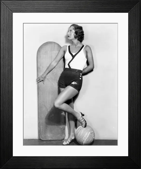 Framed Print : Joan Crawford, in a Ruth Harriet Louise portrait, ca. 1928 Framed Print : Joan Crawford, in a Ruth Harriet Louise portrait, ca. 1928