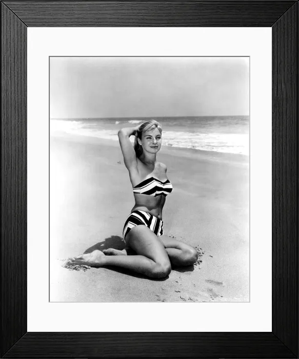 Framed Print : Joanne Woodward, ca. 1950s Framed Print : Joanne Woodward, ca. 1950s