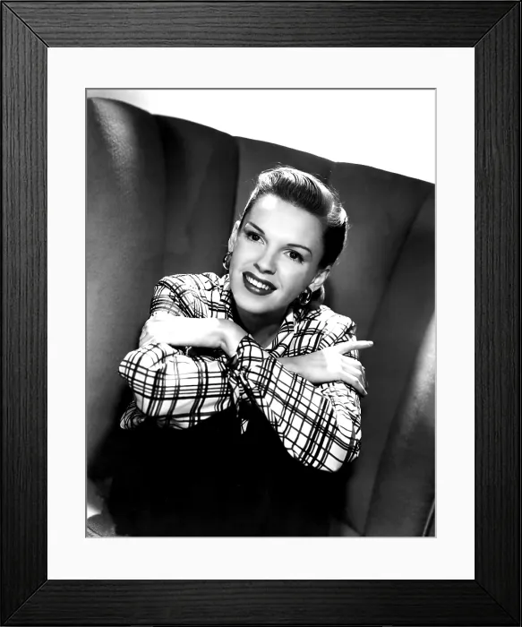 Framed Print : JUDY GARLAND, portrait