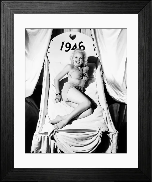 Framed Print : Fox starlet June Haver, wishing her fans a happy 1946 Framed Print : Fox starlet June Haver, wishing her fans a happy 1946