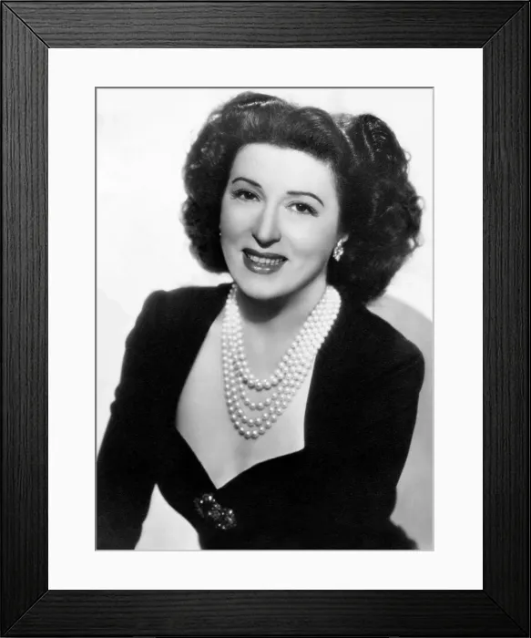 Framed Print : Katina Paxinou, ca. 1940s Framed Print : Katina Paxinou, ca. 1940s