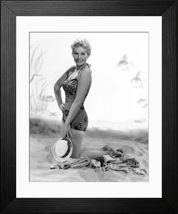Framed Print : KIM NOVAK, Columbia Pictures, 1956 Framed Print : KIM NOVAK, Columbia Pictures, 1956