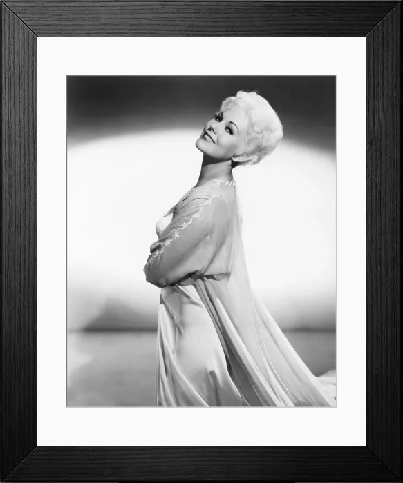 Framed Print : Kim Novak, Columbia portrait, 1957 Framed Print : Kim Novak, Columbia portrait, 1957