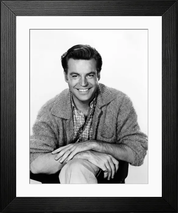 Framed Print : Robert Wagner, 1960 Framed Print : Robert Wagner, 1960