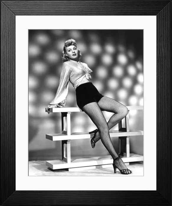 Framed Print : SHELLEY WINTERS, portrait circa 1940s Framed Print : SHELLEY WINTERS, portrait circa 1940s