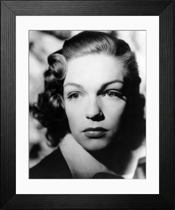 Framed Print : Simone Signoret, 1940s Framed Print : Simone Signoret, 1940s