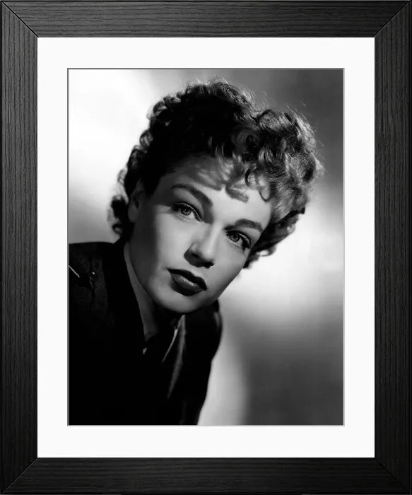 Framed Print : Simone Signoret, 1948