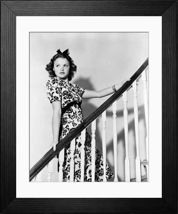 Framed Print : Simone Simon, 1938 Framed Print : Simone Simon, 1938