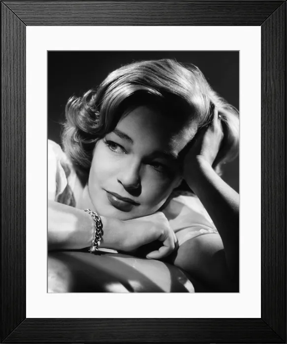 Framed Print : Simone Signoret, ca. 1958