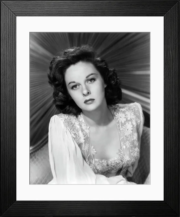 Framed Print : Susan Hayward, 1946 Framed Print : Susan Hayward, 1946