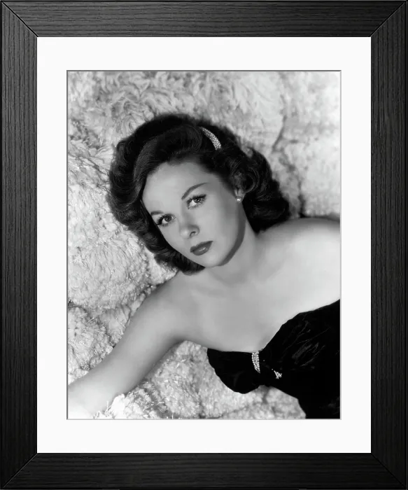 Framed Print : Susan Hayward, 1946 Framed Print : Susan Hayward, 1946