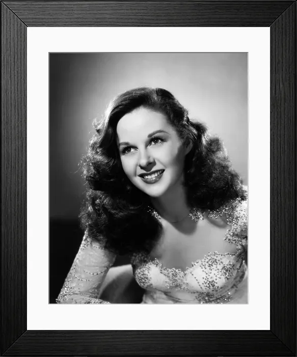 Framed Print : Susan Hayward, 1945 Framed Print : Susan Hayward, 1945