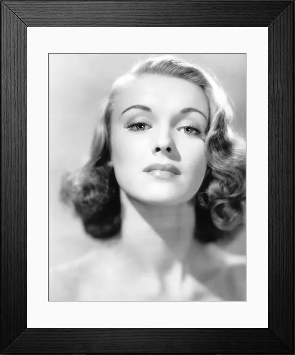 Framed Print : Susan Shaw, late 1940s