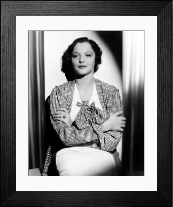 Framed Print : Sylvia Sidney, 1933 Framed Print : Sylvia Sidney, 1933