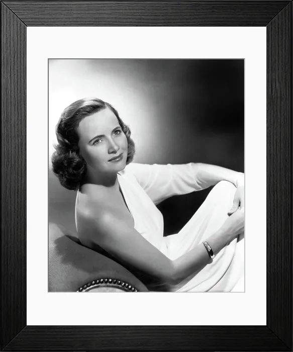 Framed Print : Teresa Wright, 1945 Framed Print : Teresa Wright, 1945