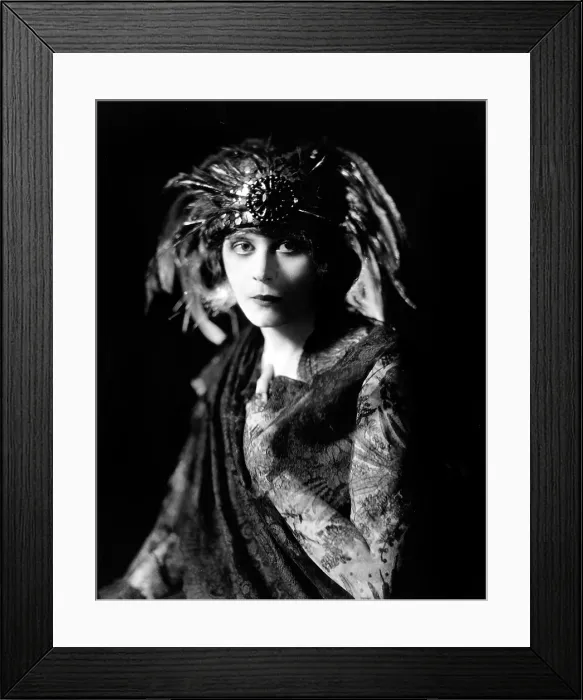 Framed Print : Theda Bara in the Broadway show THE BLUE FLAME, 1920